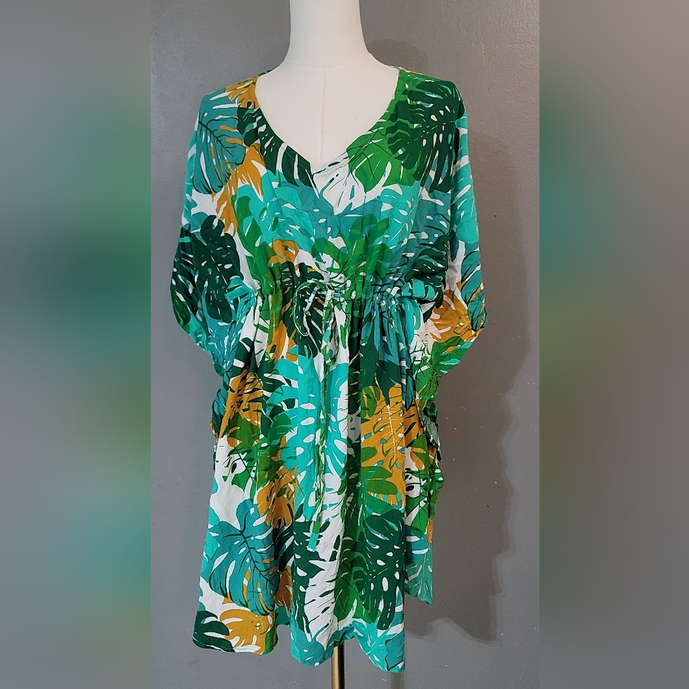 HULA BAY HAWAII 100% Rayon Leaf Print Women's Tunic‎